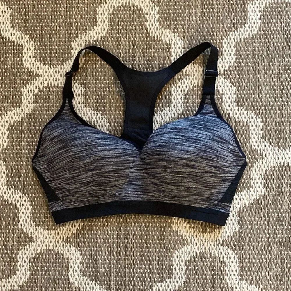 Victoria’s Secret sports bra size 34DD